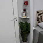 Safety House Rua Direita *